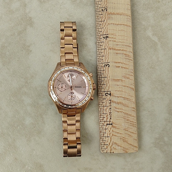 Fossil Watch - Picture 3 of 8